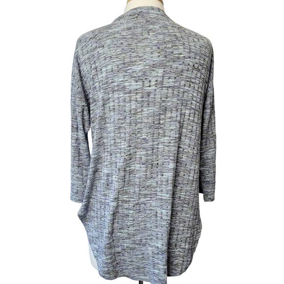 Absolutely Famous 3/4 Sleeve Pull-Over Tunic Womens Medium Bluish-Gray Knit Top - Picture 2 of 7